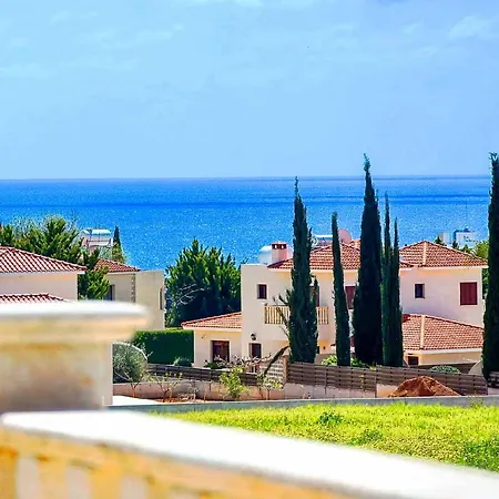 Cleco Villa Peyia